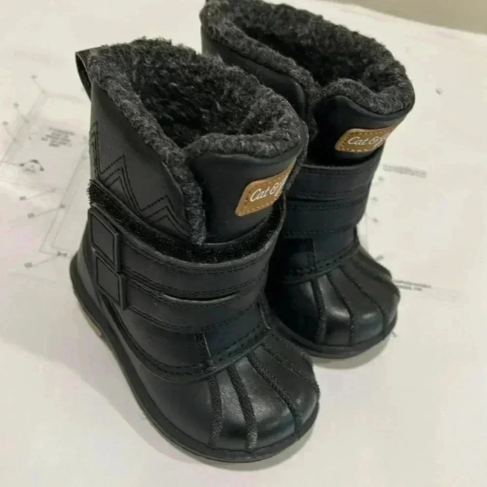 Cat & Jack boots
